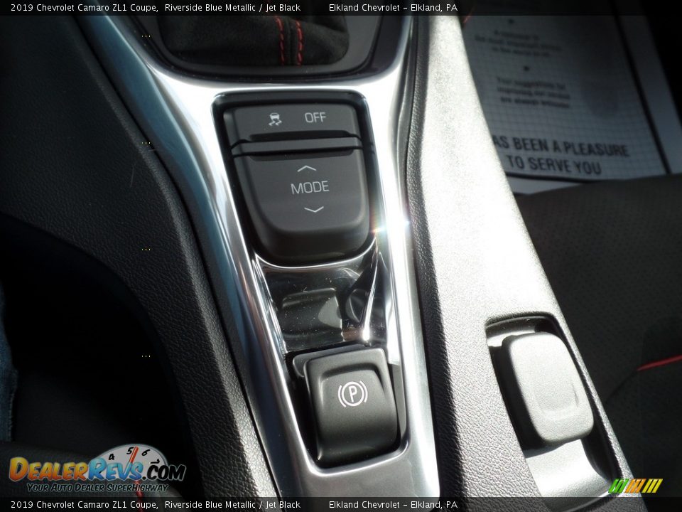Controls of 2019 Chevrolet Camaro ZL1 Coupe Photo #33