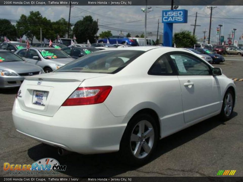 2006 Honda Civic EX Coupe Taffeta White / Ivory Photo #4