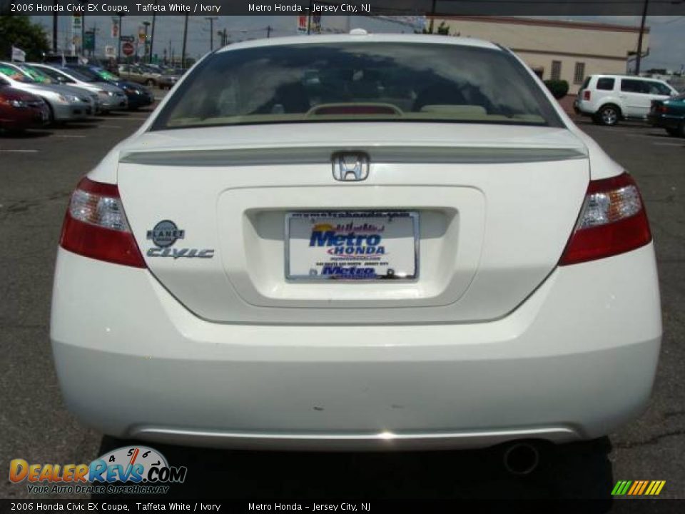 2006 Honda Civic EX Coupe Taffeta White / Ivory Photo #5