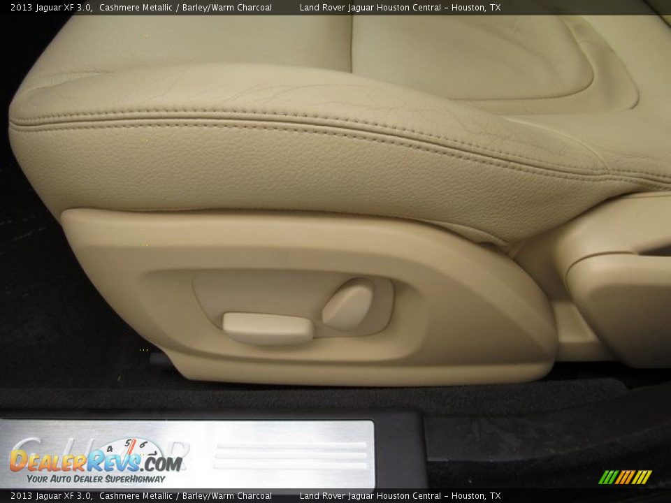 2013 Jaguar XF 3.0 Cashmere Metallic / Barley/Warm Charcoal Photo #27
