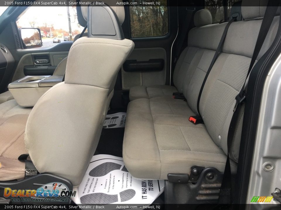2005 Ford F150 FX4 SuperCab 4x4 Silver Metallic / Black Photo #10