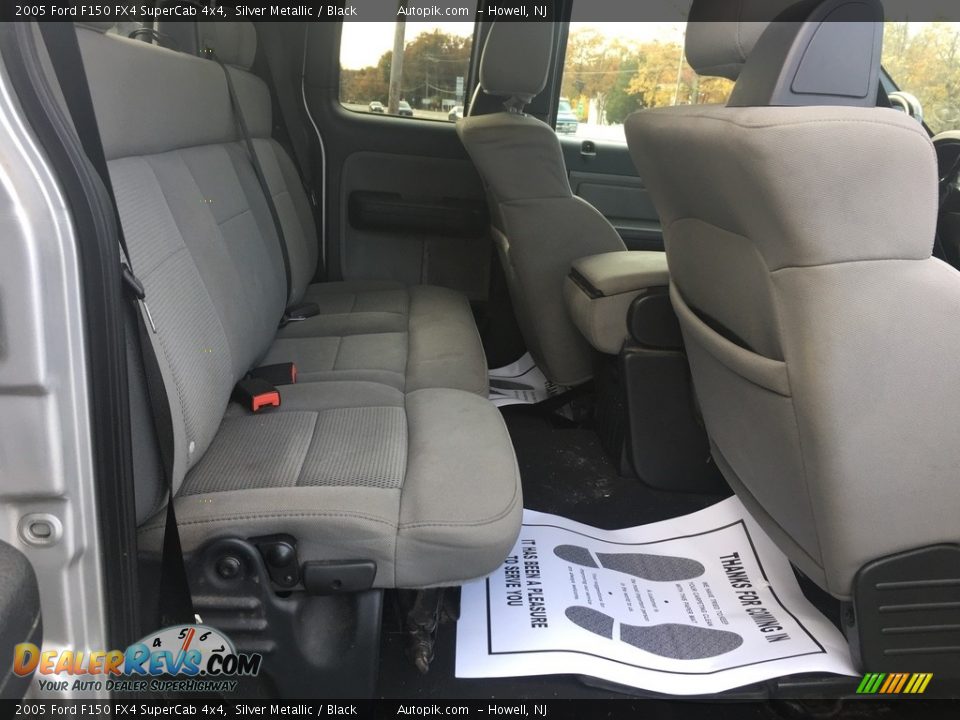 2005 Ford F150 FX4 SuperCab 4x4 Silver Metallic / Black Photo #13
