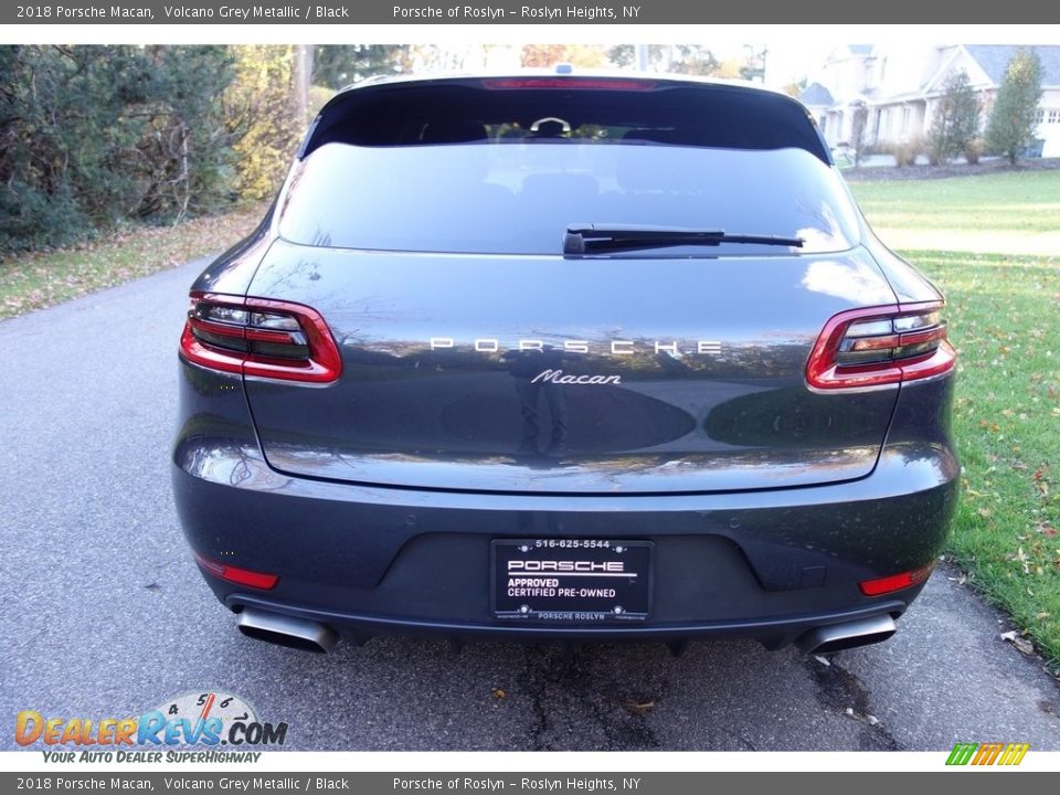 2018 Porsche Macan Volcano Grey Metallic / Black Photo #5