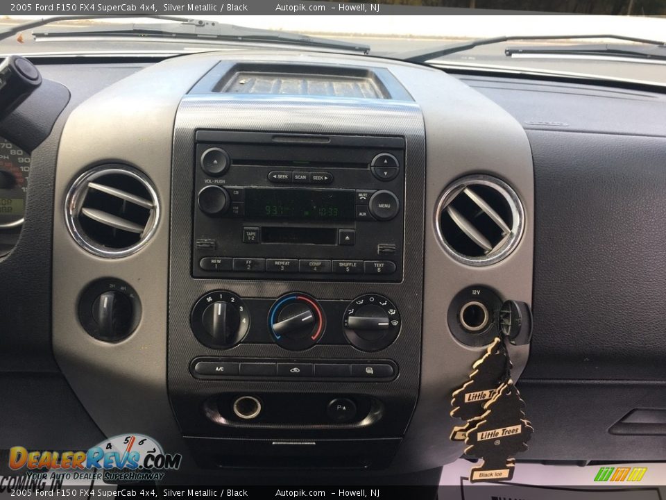 2005 Ford F150 FX4 SuperCab 4x4 Silver Metallic / Black Photo #15