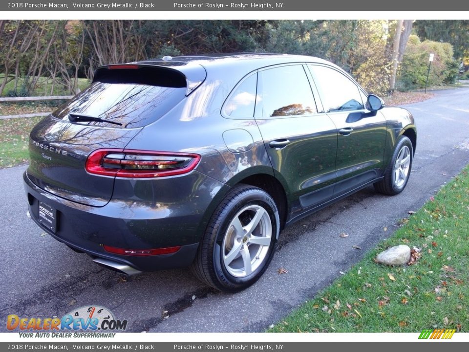 2018 Porsche Macan Volcano Grey Metallic / Black Photo #6