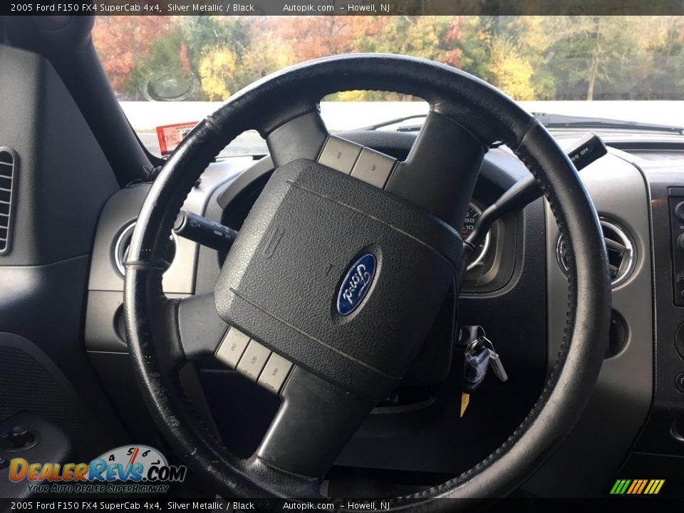 2005 Ford F150 FX4 SuperCab 4x4 Silver Metallic / Black Photo #16