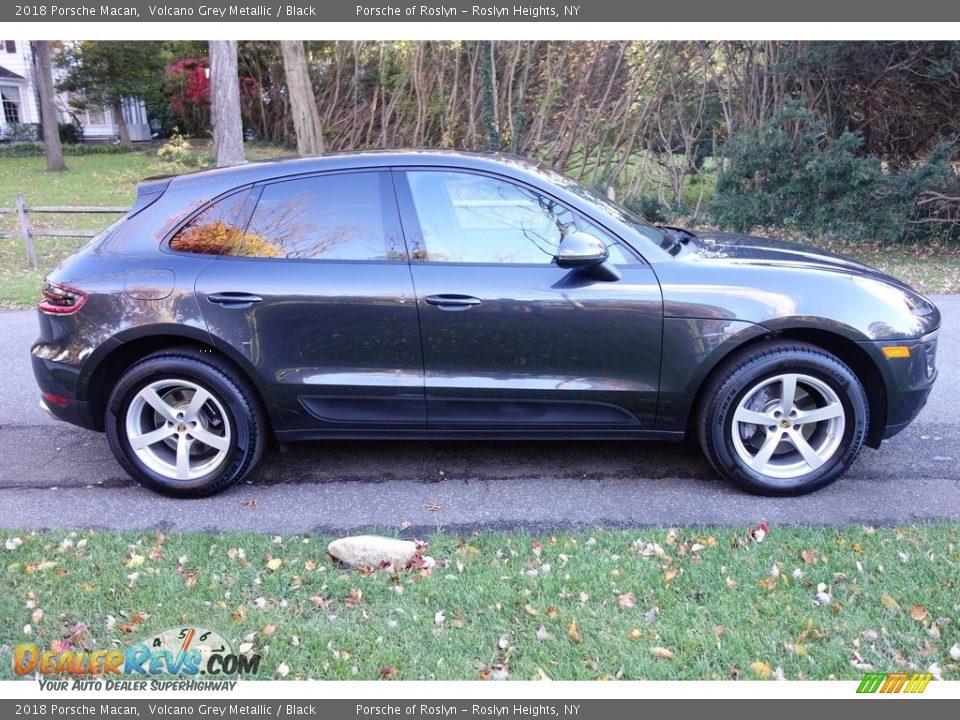 2018 Porsche Macan Volcano Grey Metallic / Black Photo #7