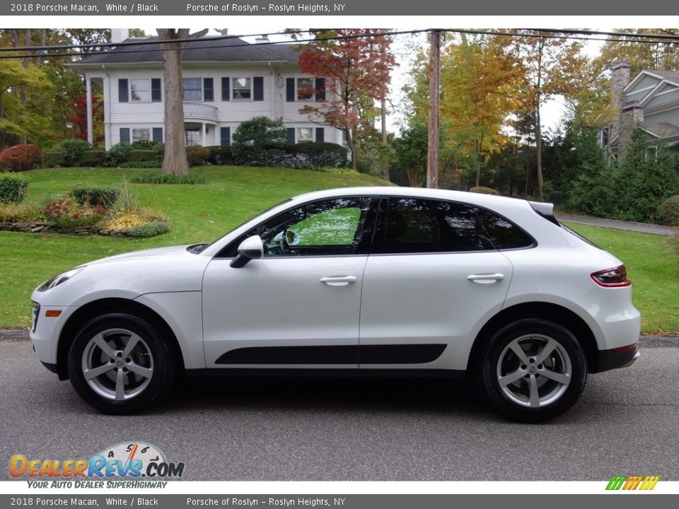 2018 Porsche Macan White / Black Photo #3