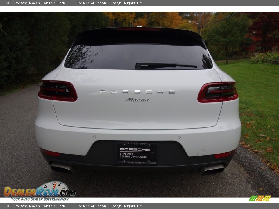 2018 Porsche Macan White / Black Photo #5