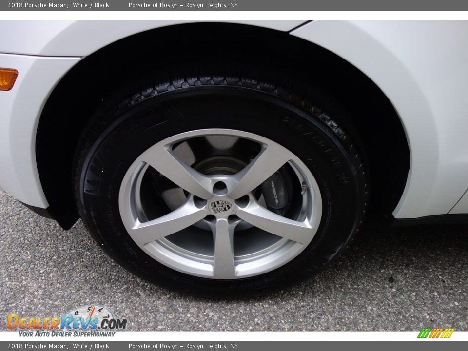 2018 Porsche Macan White / Black Photo #9