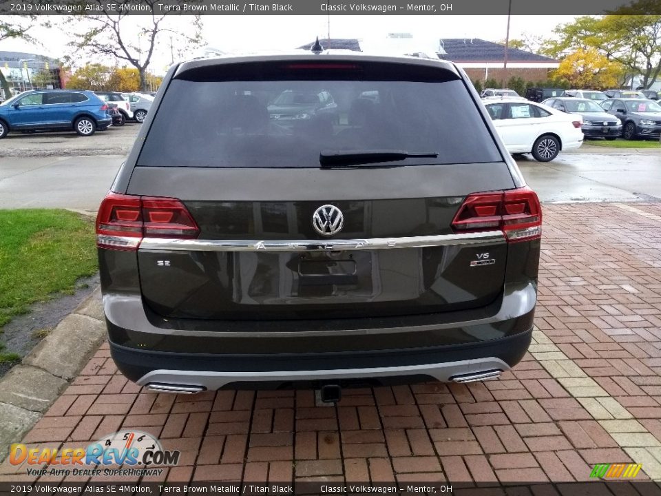 2019 Volkswagen Atlas SE 4Motion Terra Brown Metallic / Titan Black Photo #3