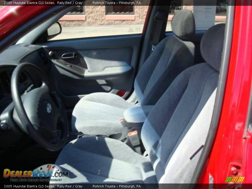 2005 Hyundai Elantra GLS Sedan Rally Red / Gray Photo #10