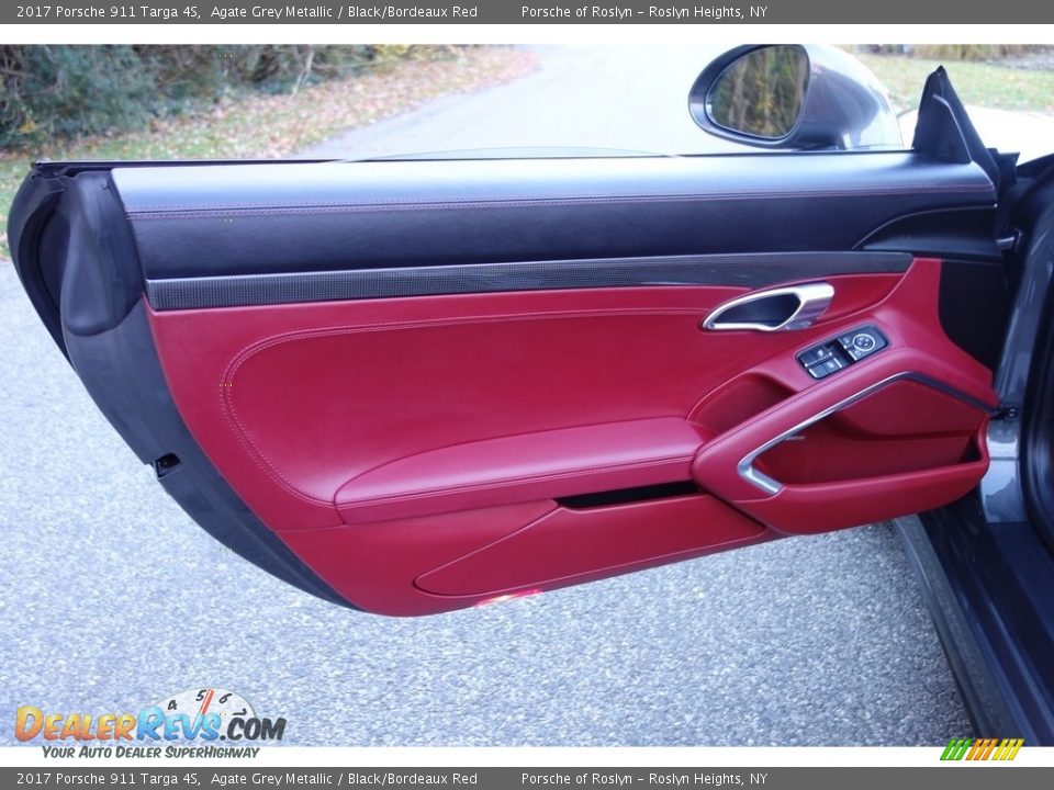 Door Panel of 2017 Porsche 911 Targa 4S Photo #13