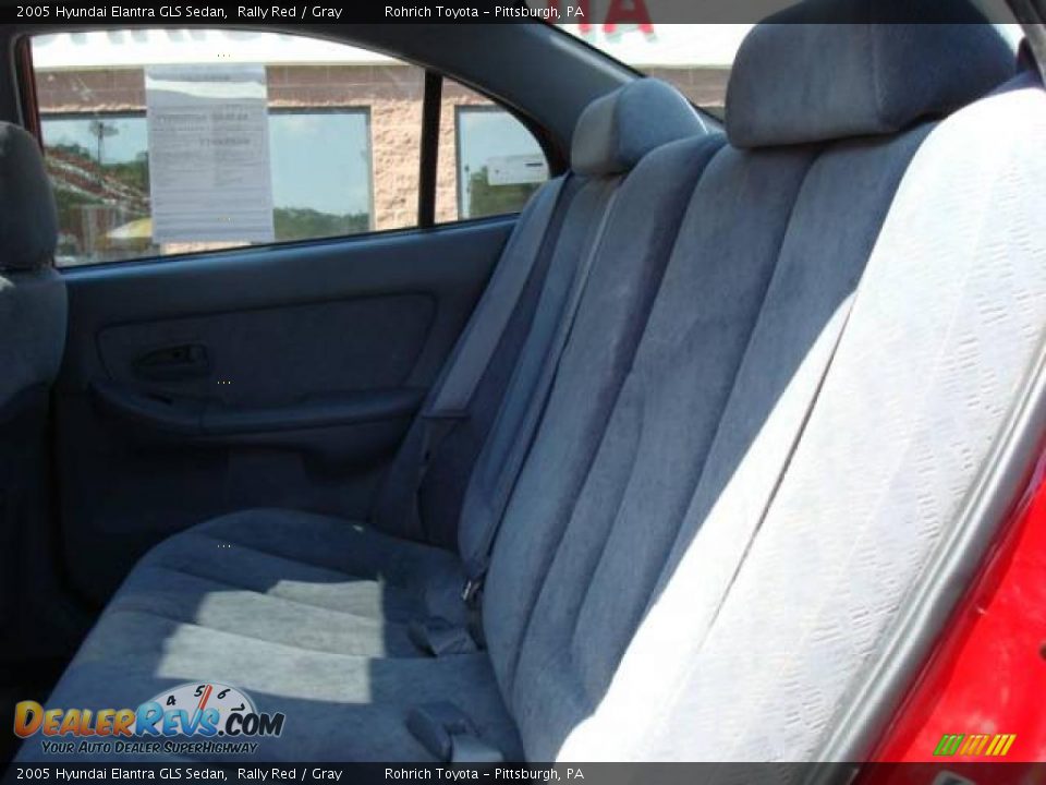 2005 Hyundai Elantra GLS Sedan Rally Red / Gray Photo #11