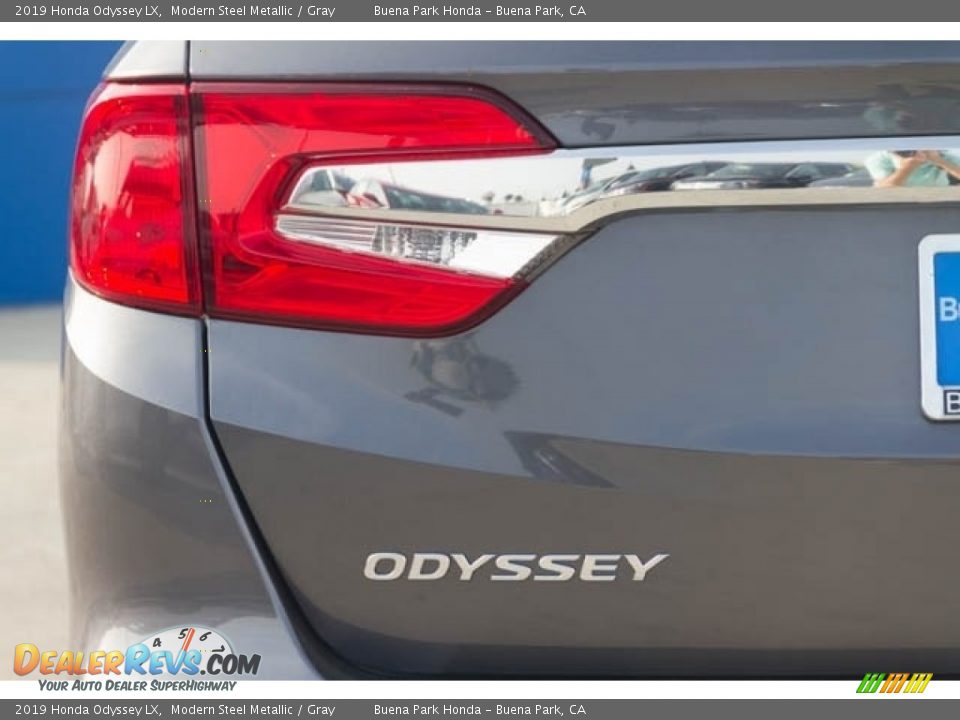 2019 Honda Odyssey LX Modern Steel Metallic / Gray Photo #7
