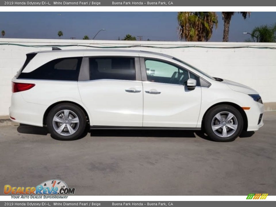 2019 Honda Odyssey EX-L White Diamond Pearl / Beige Photo #5