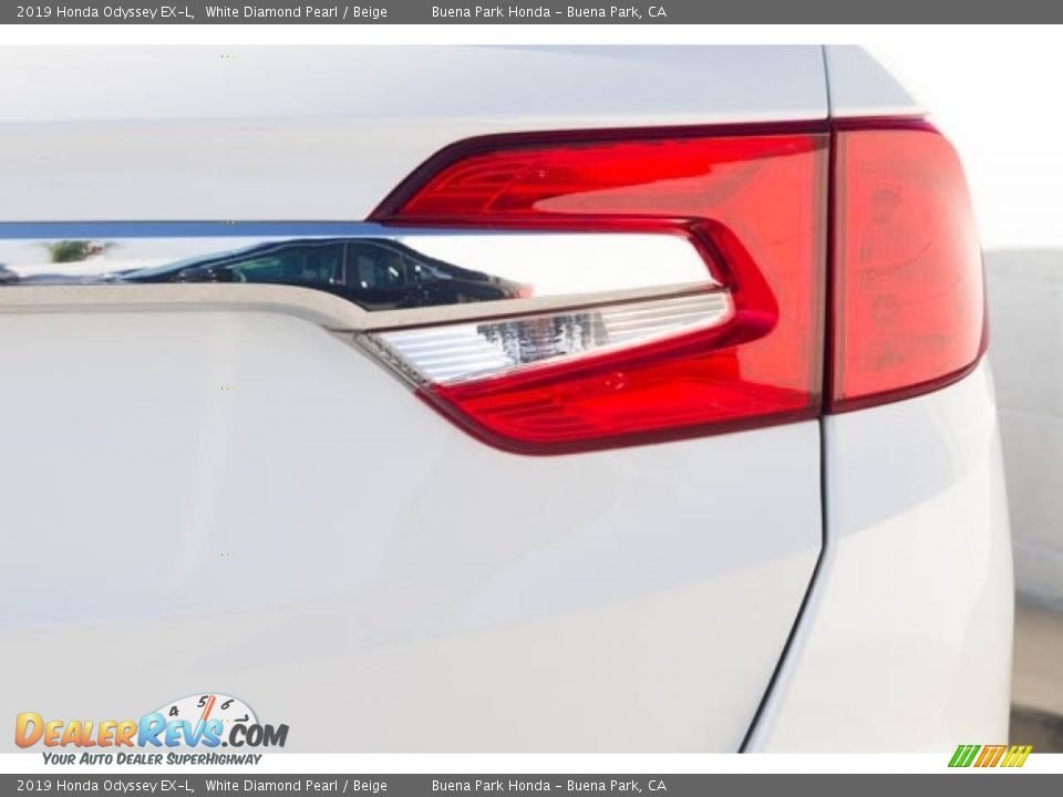 2019 Honda Odyssey EX-L White Diamond Pearl / Beige Photo #9