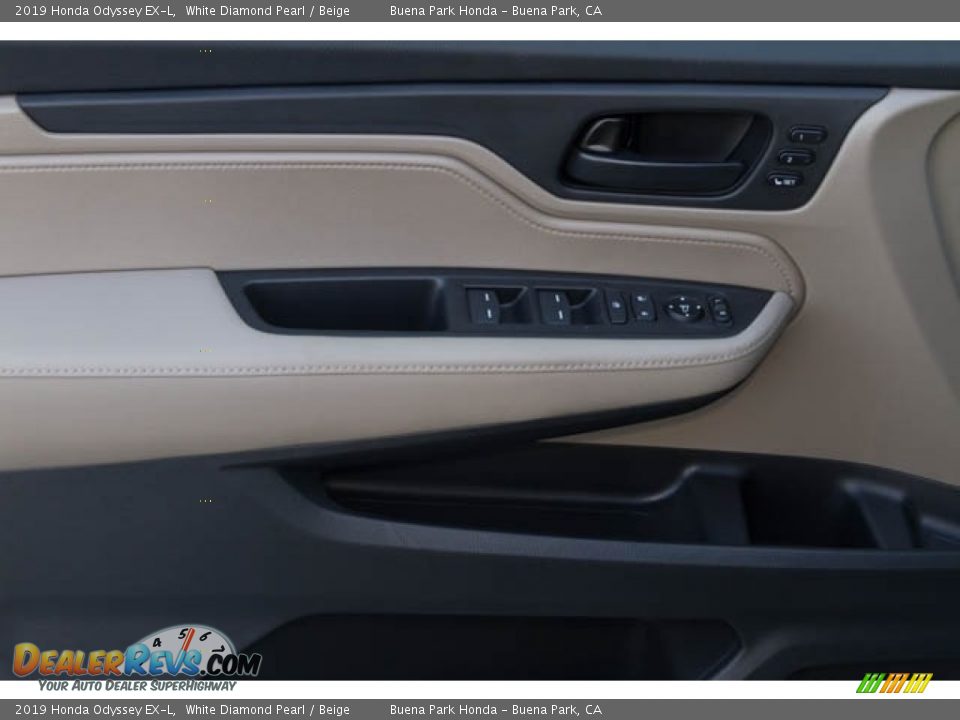 2019 Honda Odyssey EX-L White Diamond Pearl / Beige Photo #16