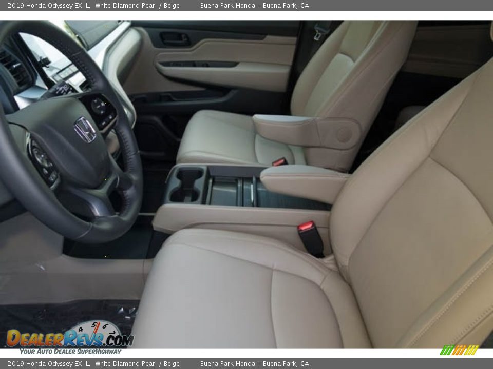 2019 Honda Odyssey EX-L White Diamond Pearl / Beige Photo #18