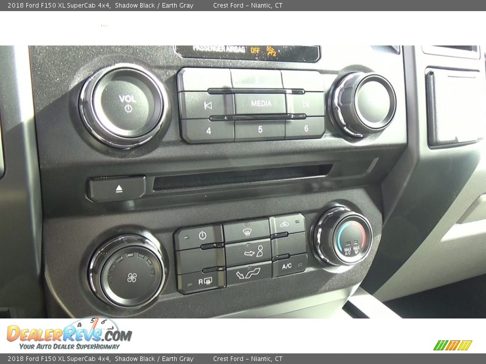 2018 Ford F150 XL SuperCab 4x4 Shadow Black / Earth Gray Photo #15