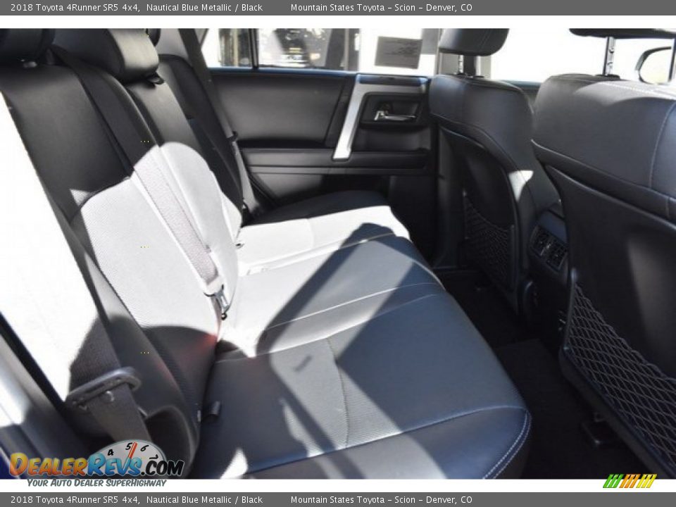 2018 Toyota 4Runner SR5 4x4 Nautical Blue Metallic / Black Photo #18