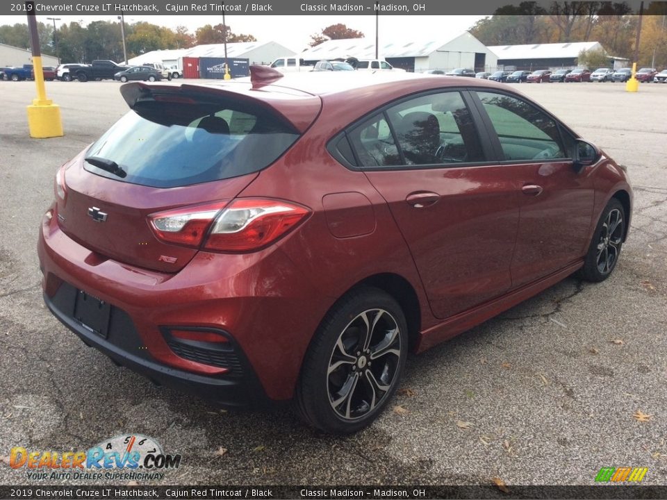 2019 Chevrolet Cruze LT Hatchback Cajun Red Tintcoat / Black Photo #6