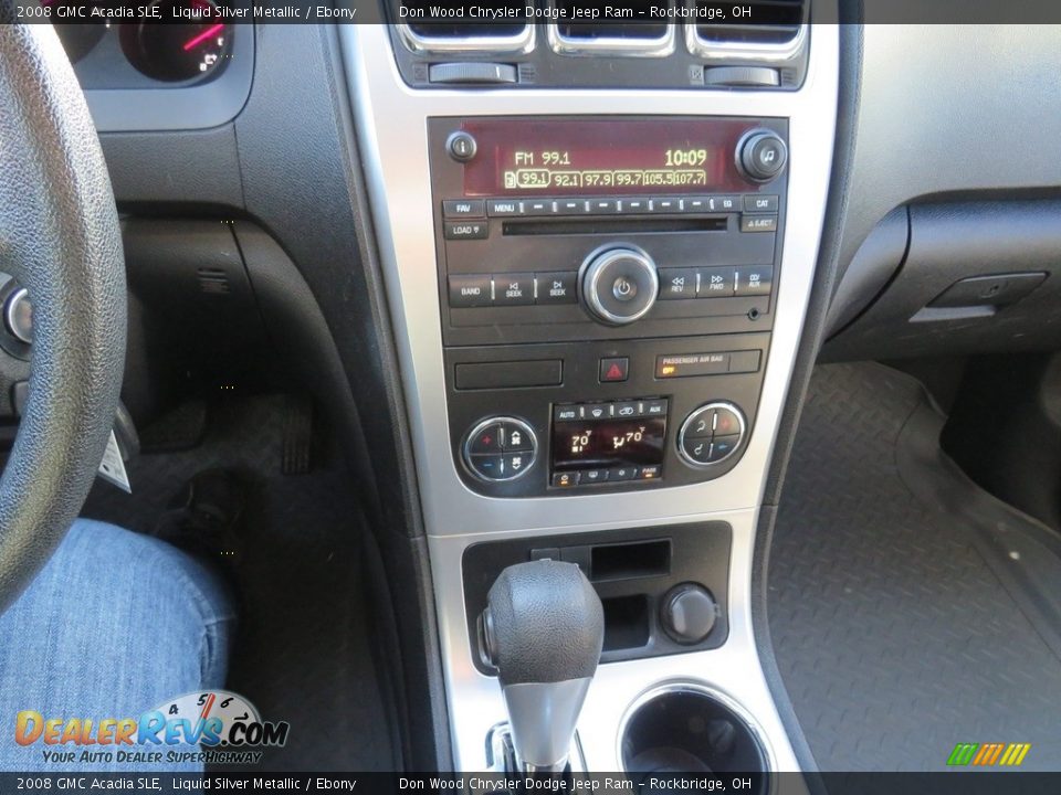 2008 GMC Acadia SLE Liquid Silver Metallic / Ebony Photo #31