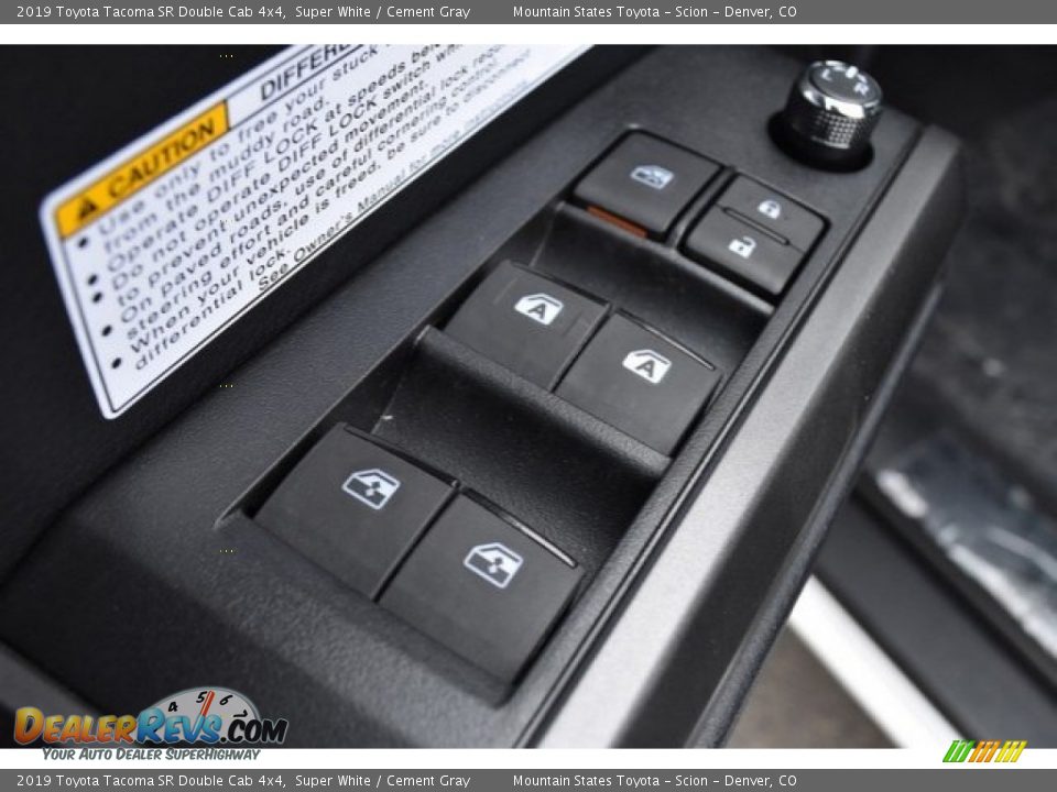 2019 Toyota Tacoma SR Double Cab 4x4 Super White / Cement Gray Photo #24
