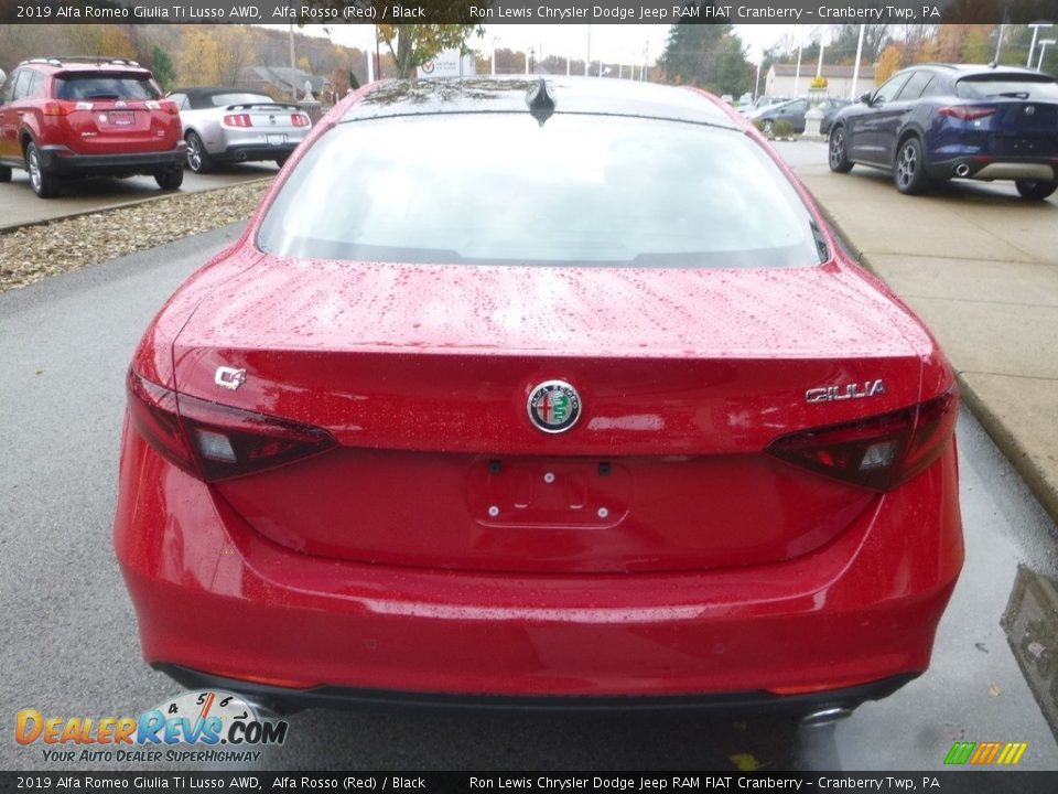 2019 Alfa Romeo Giulia Ti Lusso AWD Alfa Rosso (Red) / Black Photo #6