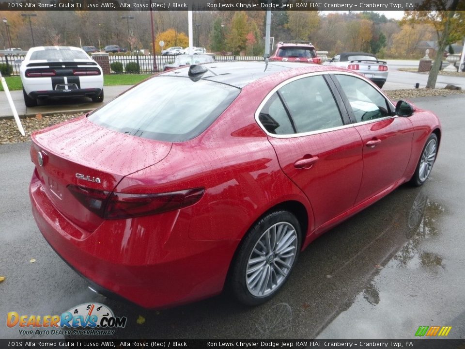 2019 Alfa Romeo Giulia Ti Lusso AWD Alfa Rosso (Red) / Black Photo #7
