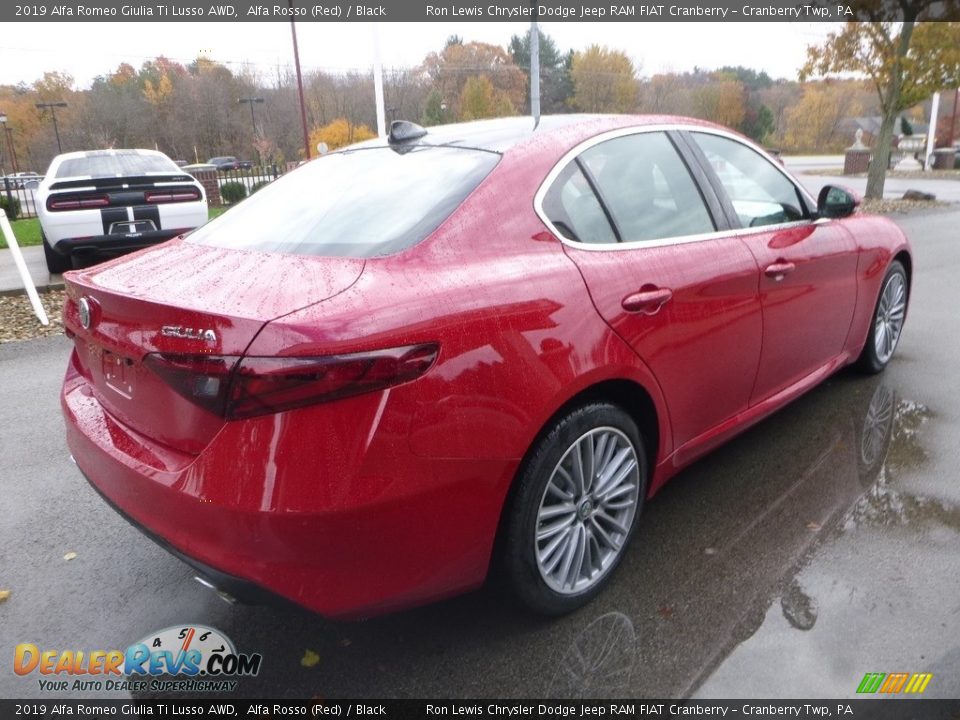 2019 Alfa Romeo Giulia Ti Lusso AWD Alfa Rosso (Red) / Black Photo #8