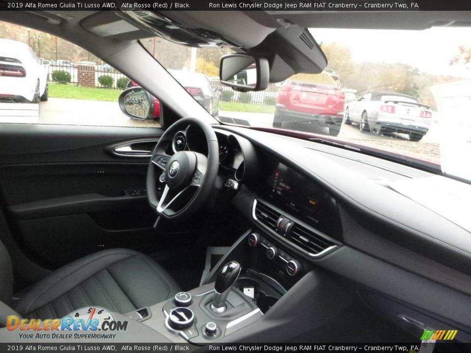 2019 Alfa Romeo Giulia Ti Lusso AWD Alfa Rosso (Red) / Black Photo #15