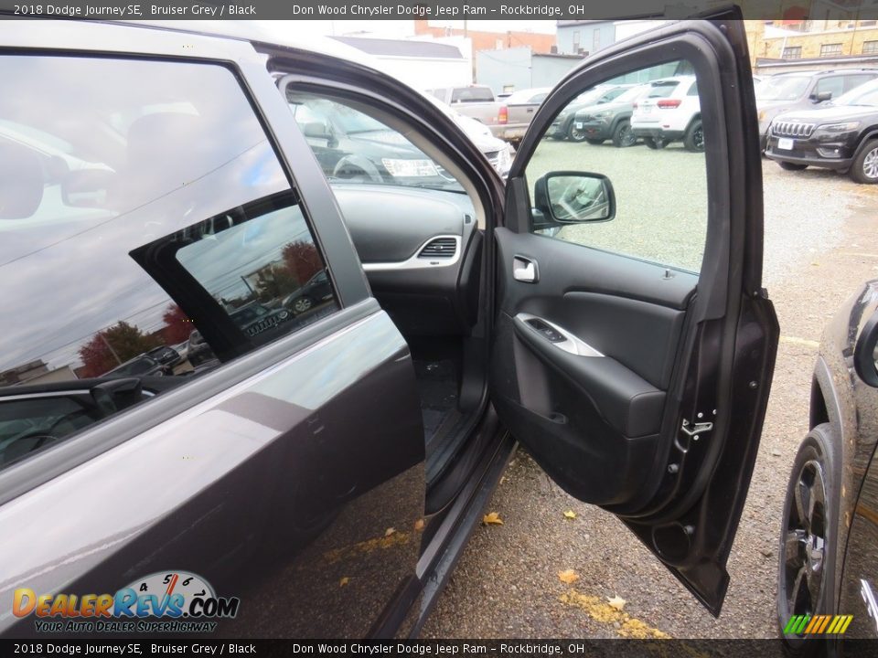 2018 Dodge Journey SE Bruiser Grey / Black Photo #24