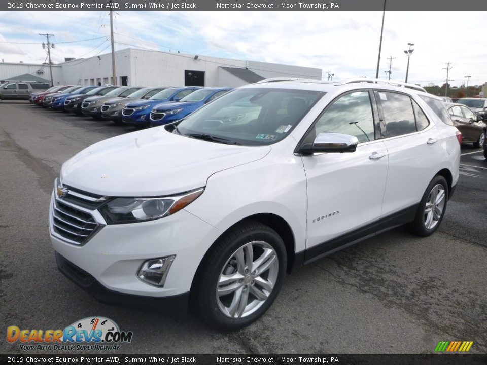 Front 3/4 View of 2019 Chevrolet Equinox Premier AWD Photo #1