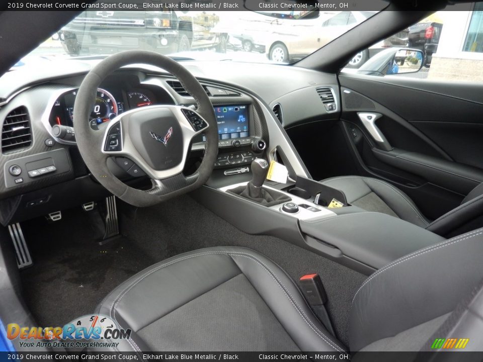 Front Seat of 2019 Chevrolet Corvette Grand Sport Coupe Photo #6