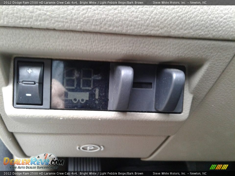 2012 Dodge Ram 2500 HD Laramie Crew Cab 4x4 Bright White / Light Pebble Beige/Bark Brown Photo #18
