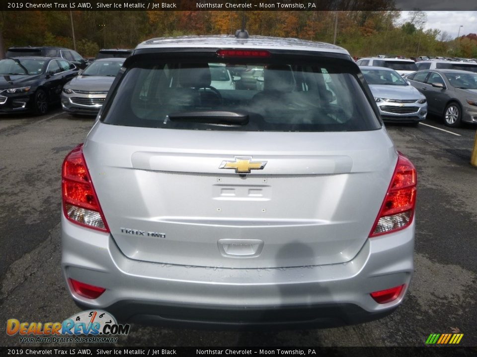 2019 Chevrolet Trax LS AWD Silver Ice Metallic / Jet Black Photo #4