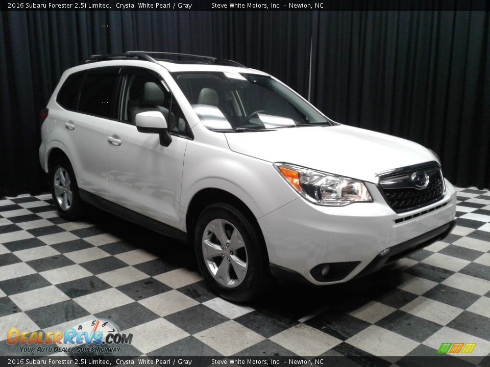 2016 Subaru Forester 2.5i Limited Crystal White Pearl / Gray Photo #4