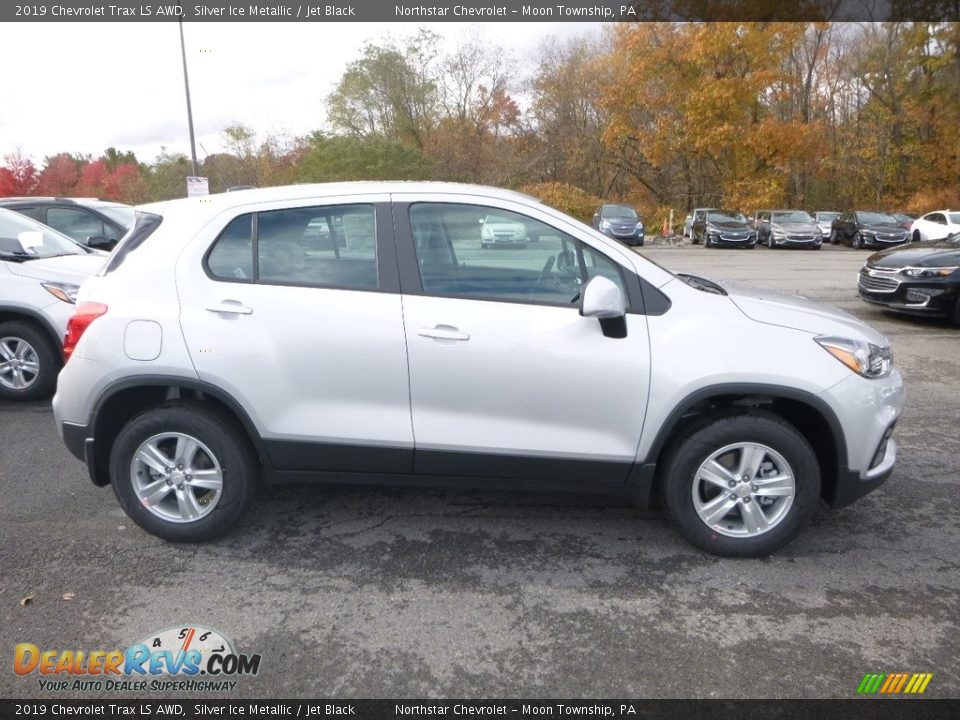 2019 Chevrolet Trax LS AWD Silver Ice Metallic / Jet Black Photo #6