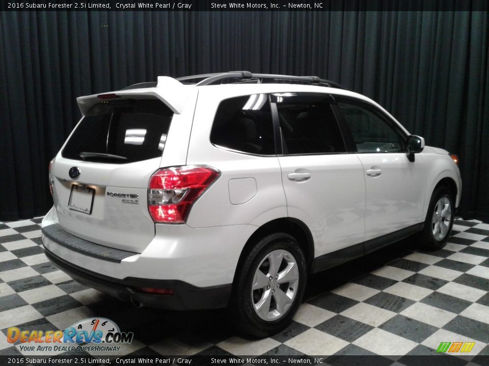 2016 Subaru Forester 2.5i Limited Crystal White Pearl / Gray Photo #6