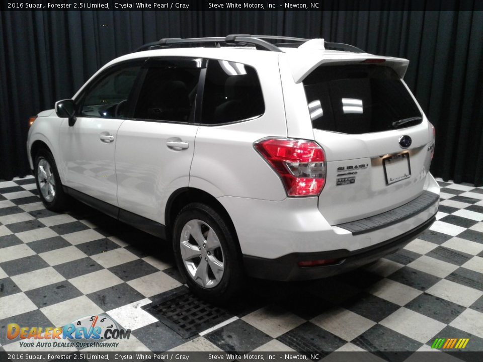 2016 Subaru Forester 2.5i Limited Crystal White Pearl / Gray Photo #8