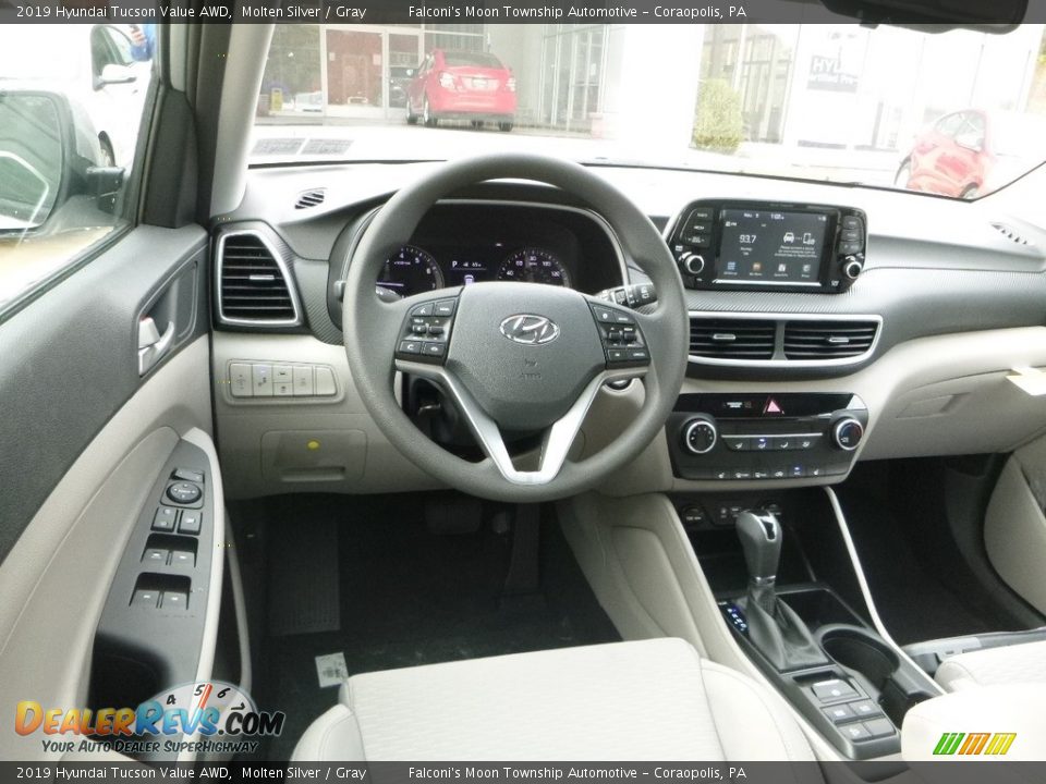 Dashboard of 2019 Hyundai Tucson Value AWD Photo #9