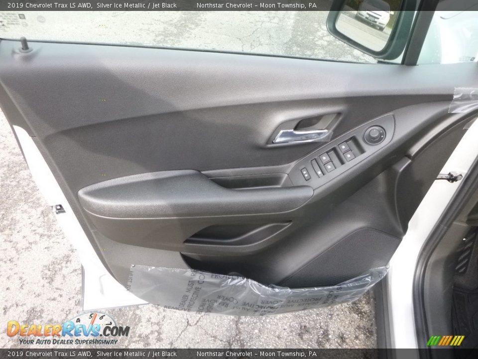 2019 Chevrolet Trax LS AWD Silver Ice Metallic / Jet Black Photo #14