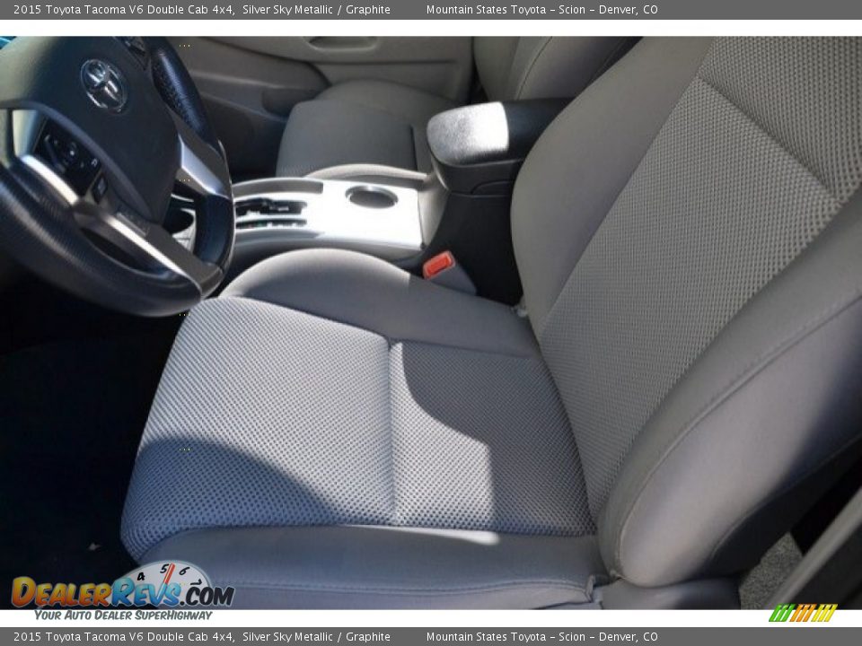 2015 Toyota Tacoma V6 Double Cab 4x4 Silver Sky Metallic / Graphite Photo #11
