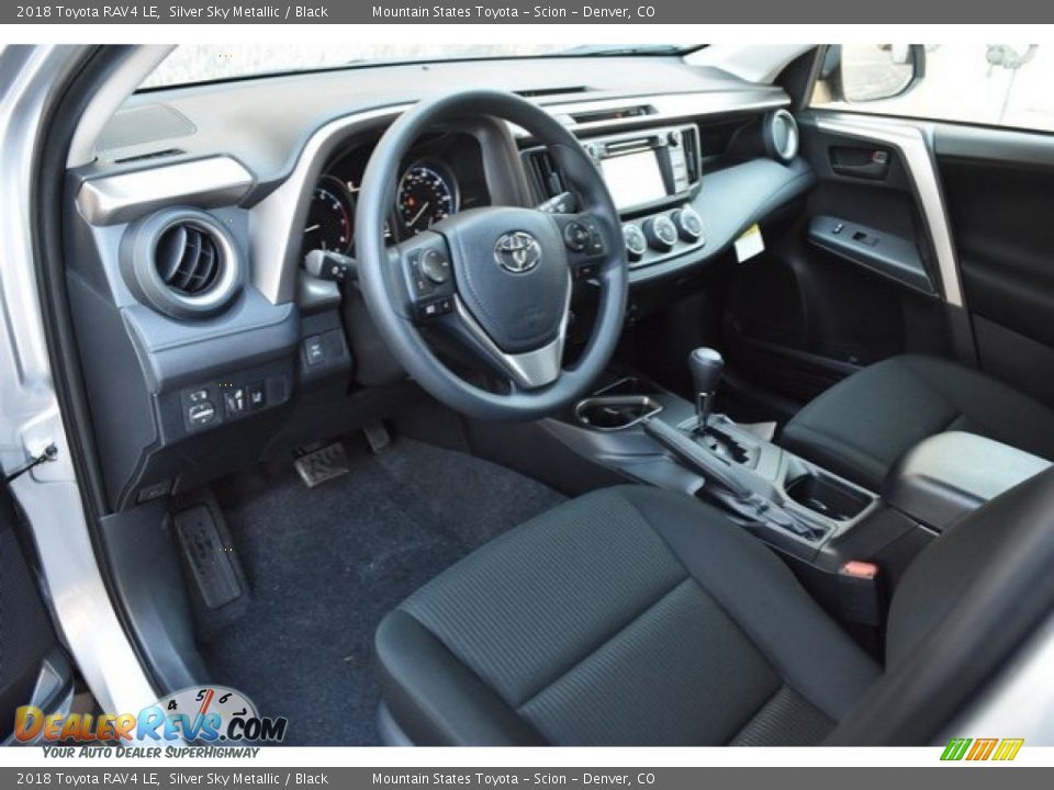 2018 Toyota RAV4 LE Silver Sky Metallic / Black Photo #5