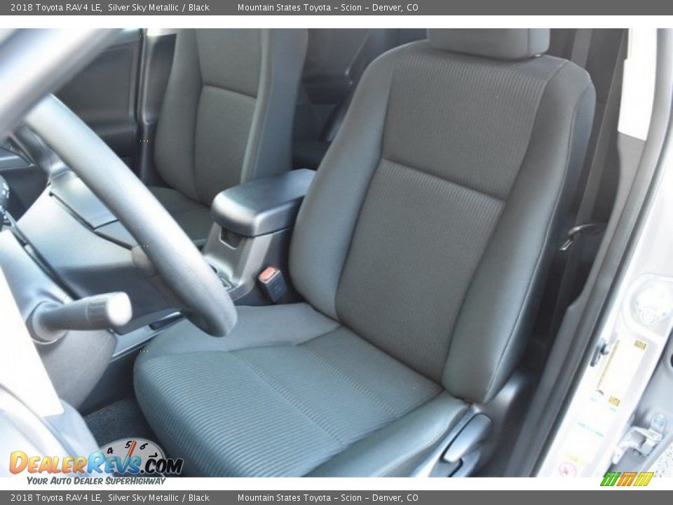 2018 Toyota RAV4 LE Silver Sky Metallic / Black Photo #7