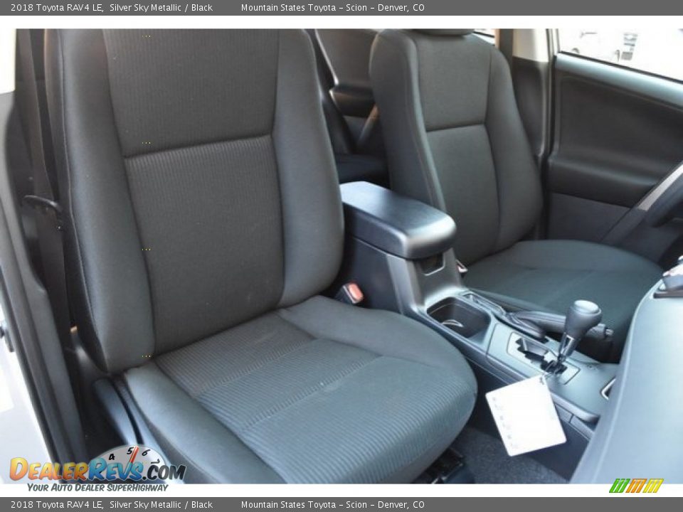 2018 Toyota RAV4 LE Silver Sky Metallic / Black Photo #12