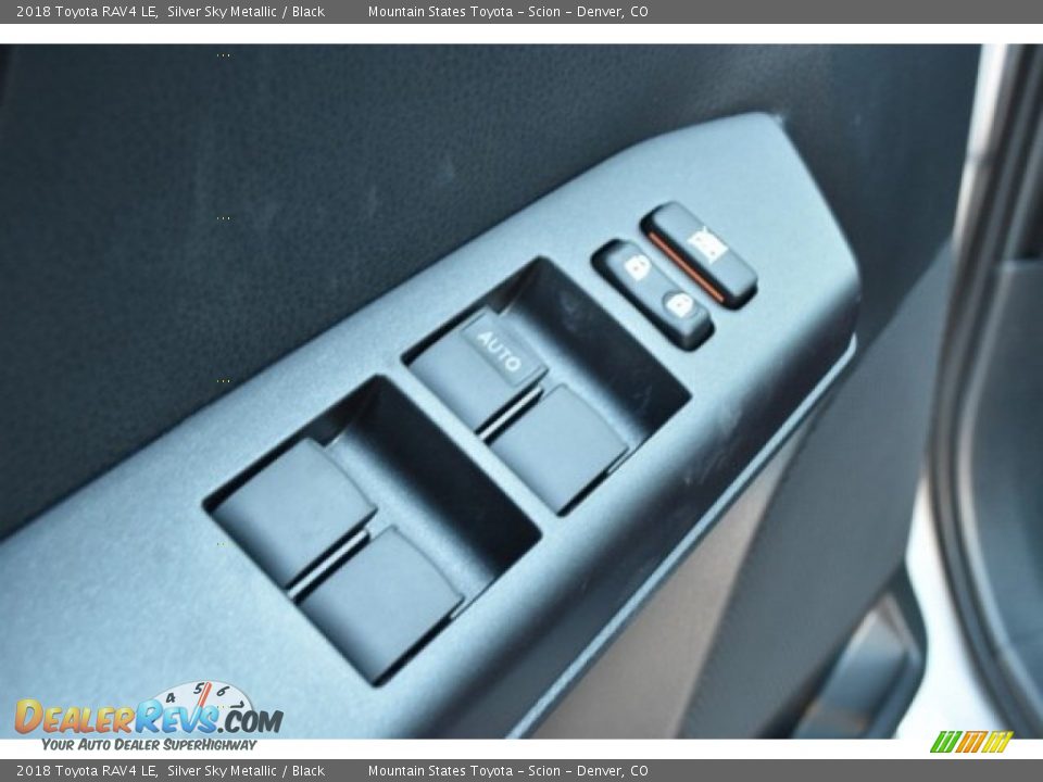 2018 Toyota RAV4 LE Silver Sky Metallic / Black Photo #23