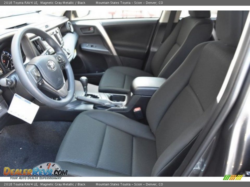 2018 Toyota RAV4 LE Magnetic Gray Metallic / Black Photo #6