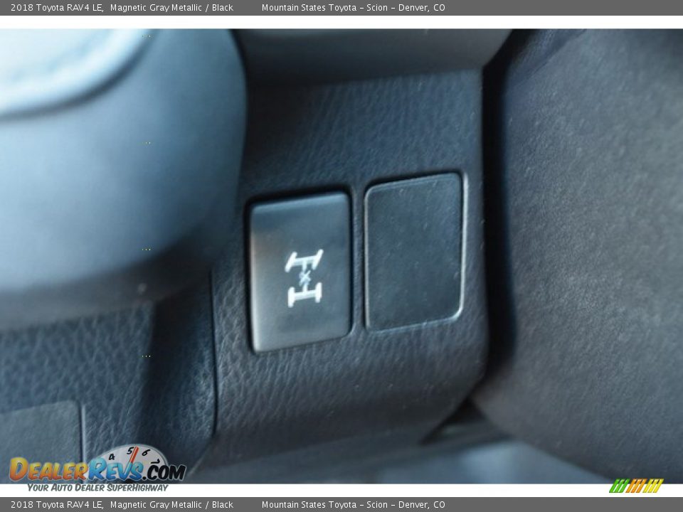 2018 Toyota RAV4 LE Magnetic Gray Metallic / Black Photo #26